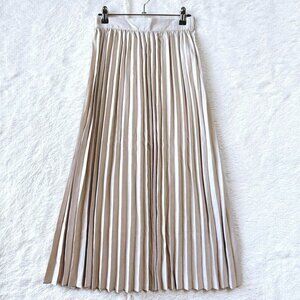 Nicolub Long Elastic Waist Pleated Skirt